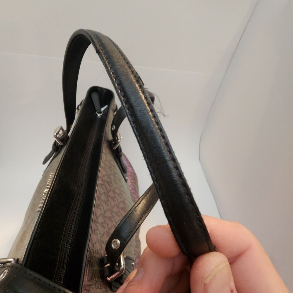 MICHAEL KORS VOYAGER TOTE HANDBAG-IRIDESCENT METALLIC HOLOGRAPHIC - Picture 11 of 16